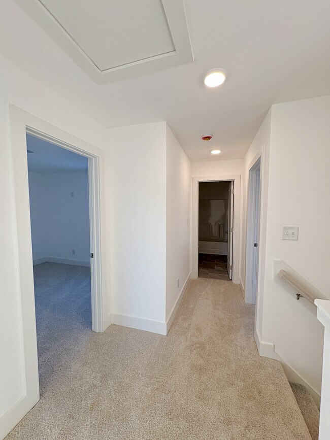 Building Photo - 131 Bourbon St