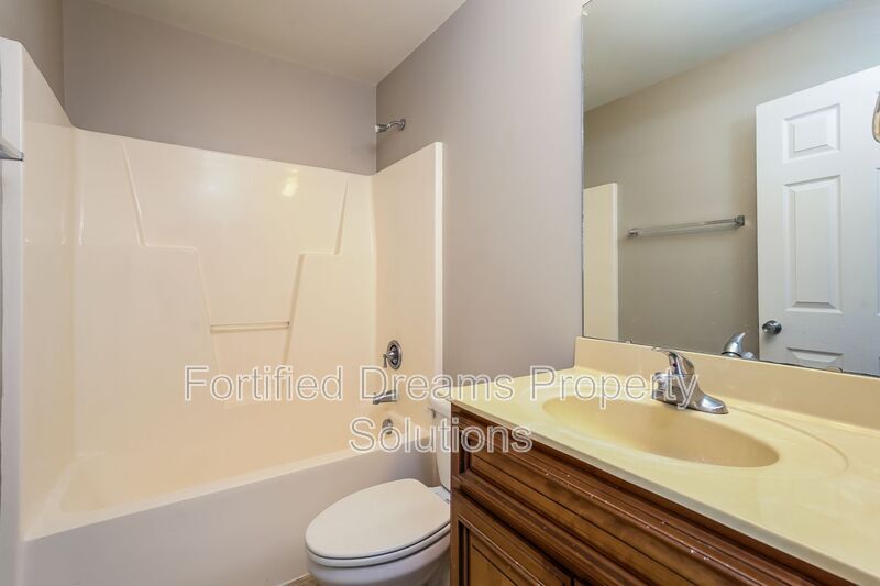 Building Photo - 307 Skiles Hts