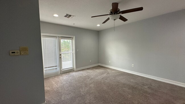 Building Photo - 3720 Messina Dr