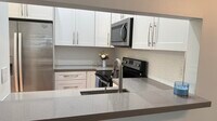 Building Photo - 5438 Verona Dr