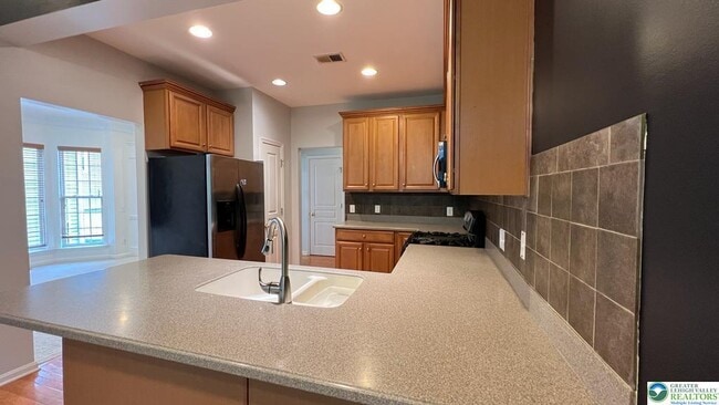 Building Photo - 1839 Majestic Dr