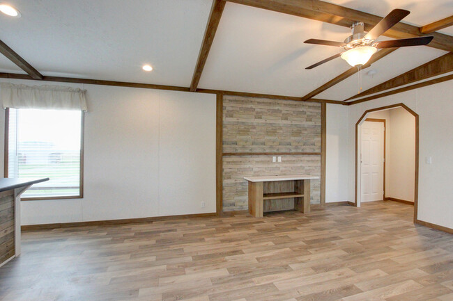Building Photo - 295 Seays Rd