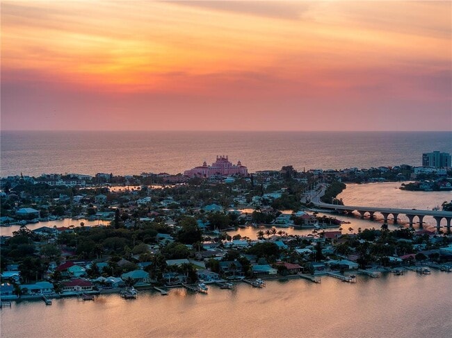 Building Photo - 6287 Bahia Del Mar Cir N