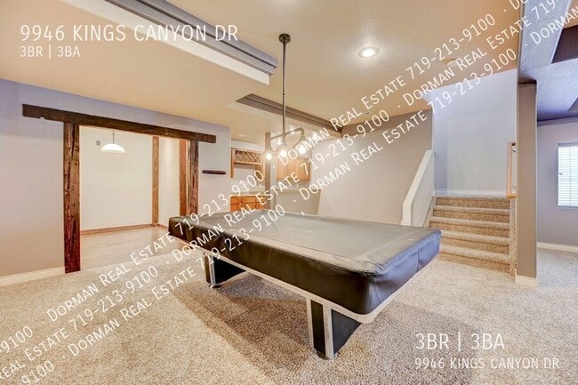 Building Photo - 9946 Kings Canyon Dr