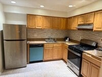 Building Photo - 2730 Island Ave