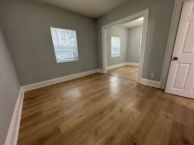 Building Photo - 46 W 23rd St