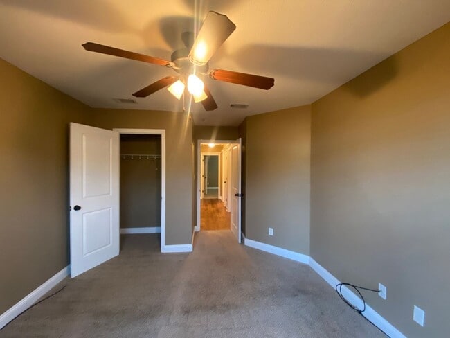 Building Photo - 4301 Kenilworth Cir