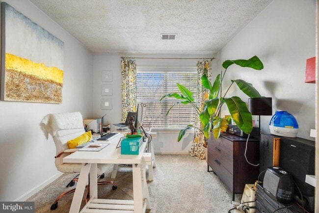 Building Photo - 5501 E Boniwood Turn