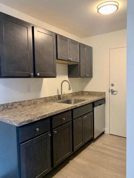 Building Photo - Natick Village