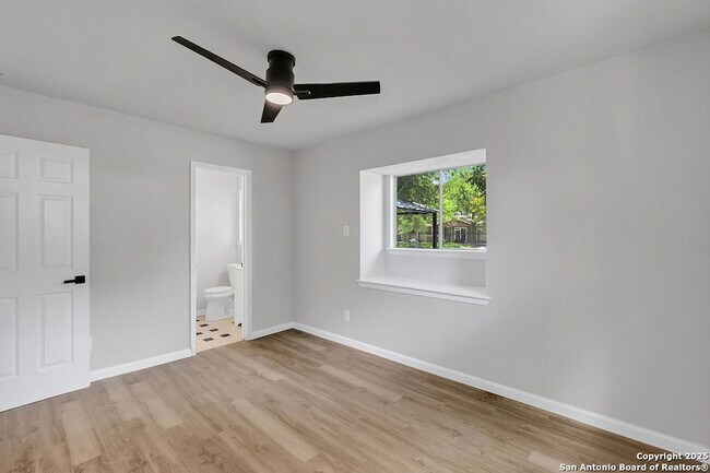 Building Photo - 9018 Ozalid Ln