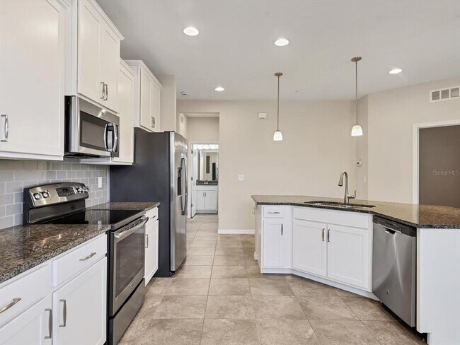 Building Photo - 8219 Enclave Way