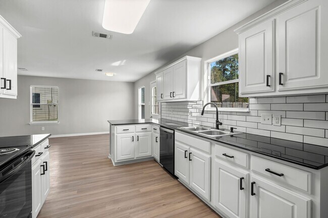 Building Photo - 29022 W Pecos River Ct