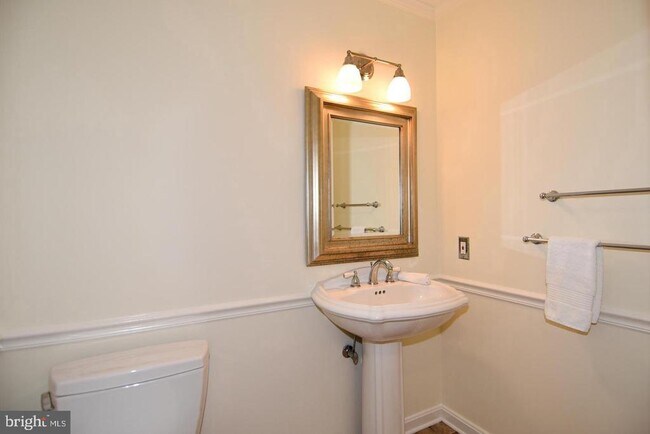 Building Photo - 7646 Huntmaster Ln