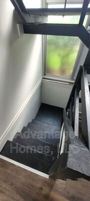 Building Photo - 832 N 70th St