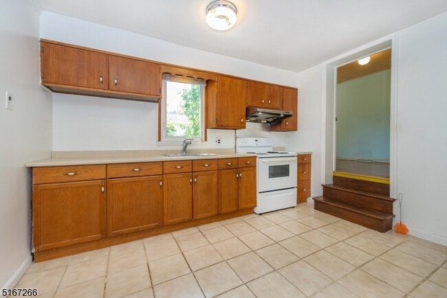 Building Photo - 99 Chesapeake Ave