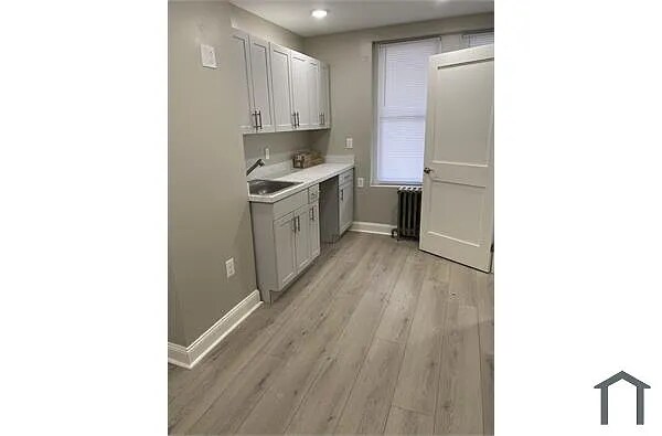 Building Photo - 2144 Bridge St