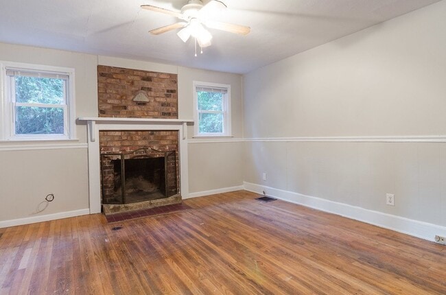 Building Photo - 1233 Cheshire Ave