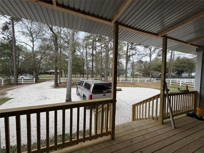 Building Photo - 15435 Esther Dr