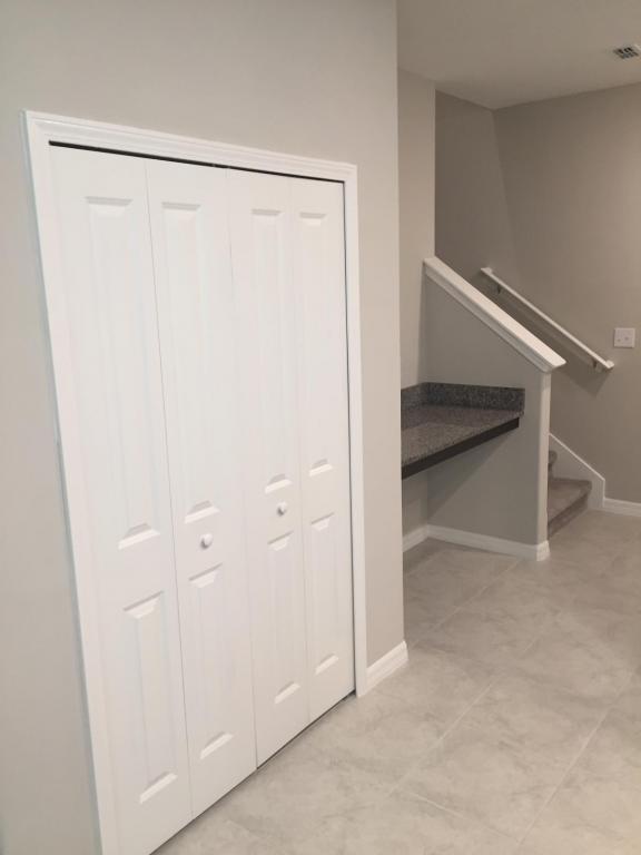 Building Photo - 9618 Pembrooke Pines Dr