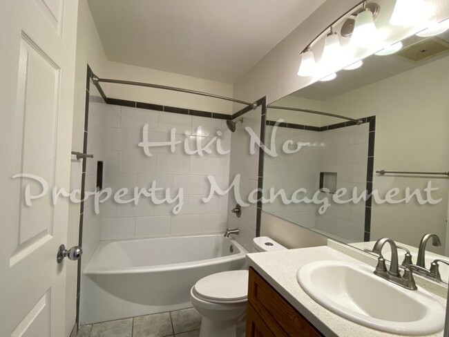 Building Photo - 75-6081 ALII DR, Apt D103