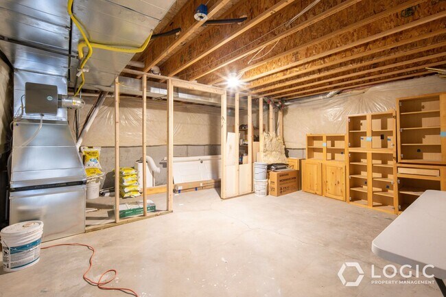 Building Photo - 3987 Lake Mountain Dr