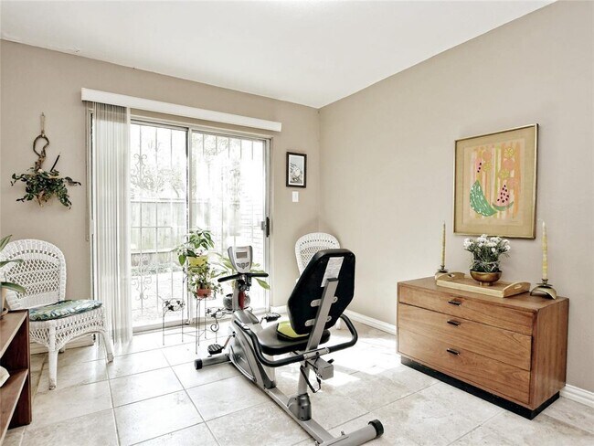 Building Photo - 7919 Ridgeline N