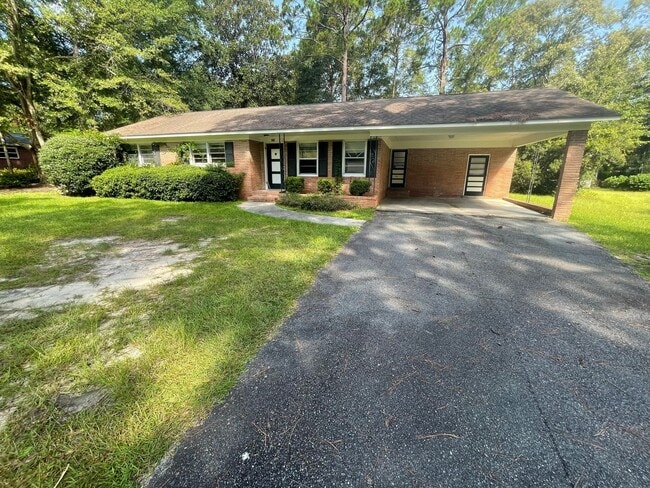 Primary Photo - 223 S Edgewood Dr