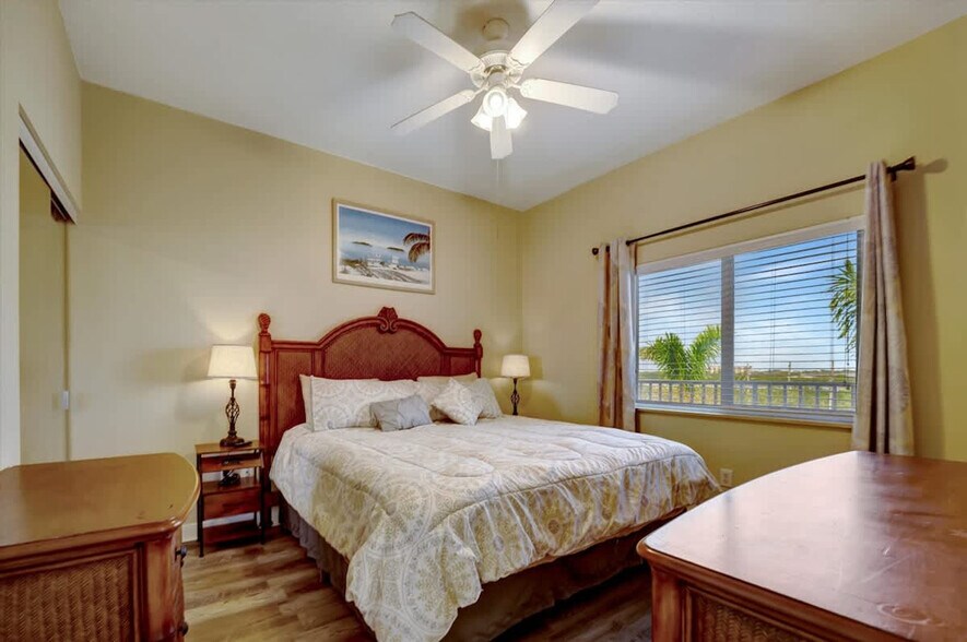 Building Photo - 8800 Bay Pines Blvd