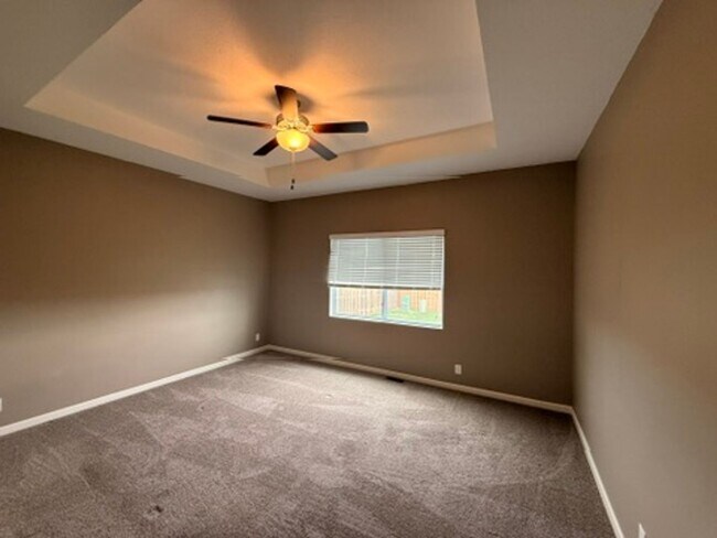 Building Photo - Stunning Modern Ranch for Rent near Lake F...