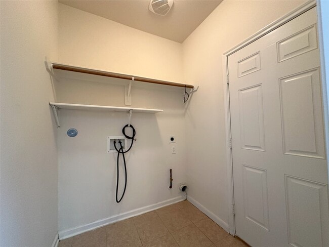 Building Photo - 11115 Lilac Manor Ct