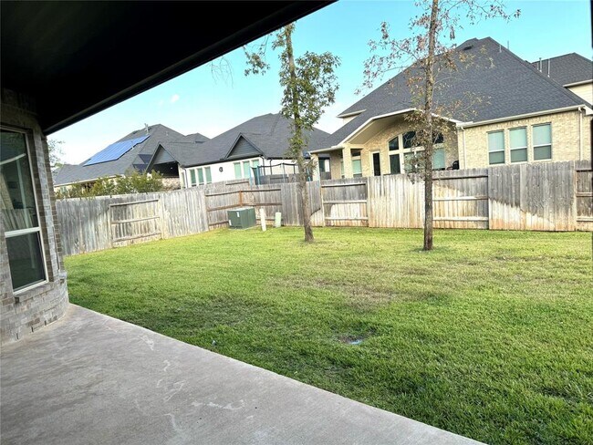 Building Photo - 1215 Tallow Park Ln