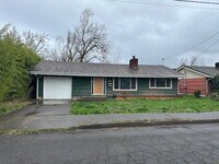 Building Photo - Stylish Updated 3-Bedroom Home in Desirable South Eugene