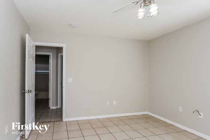 Building Photo - 4501 Compass Oaks Dr