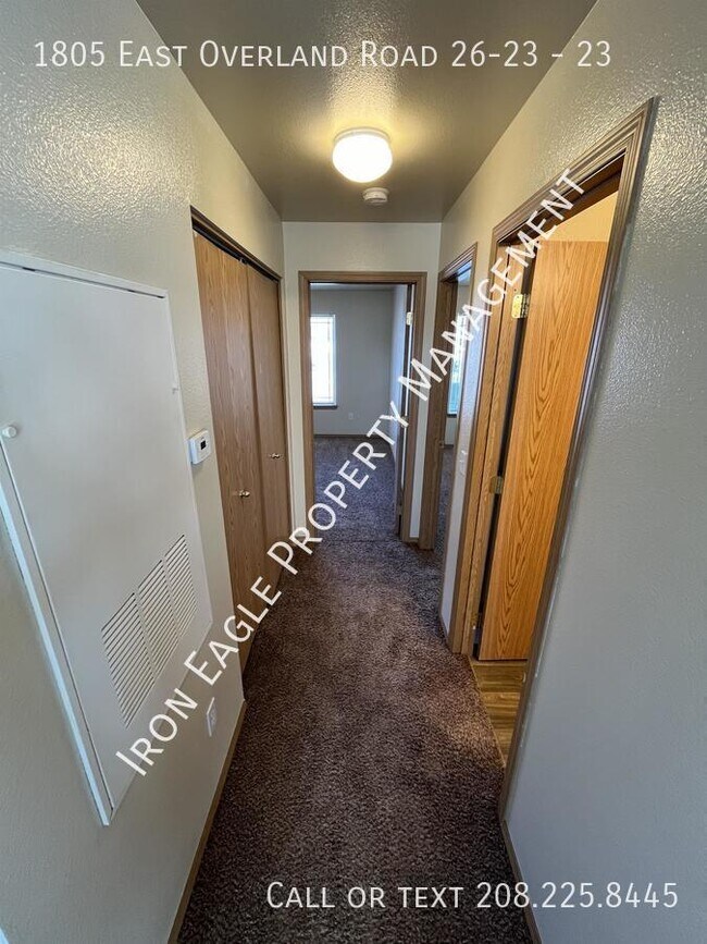 Building Photo - 1805 E Overland Rd