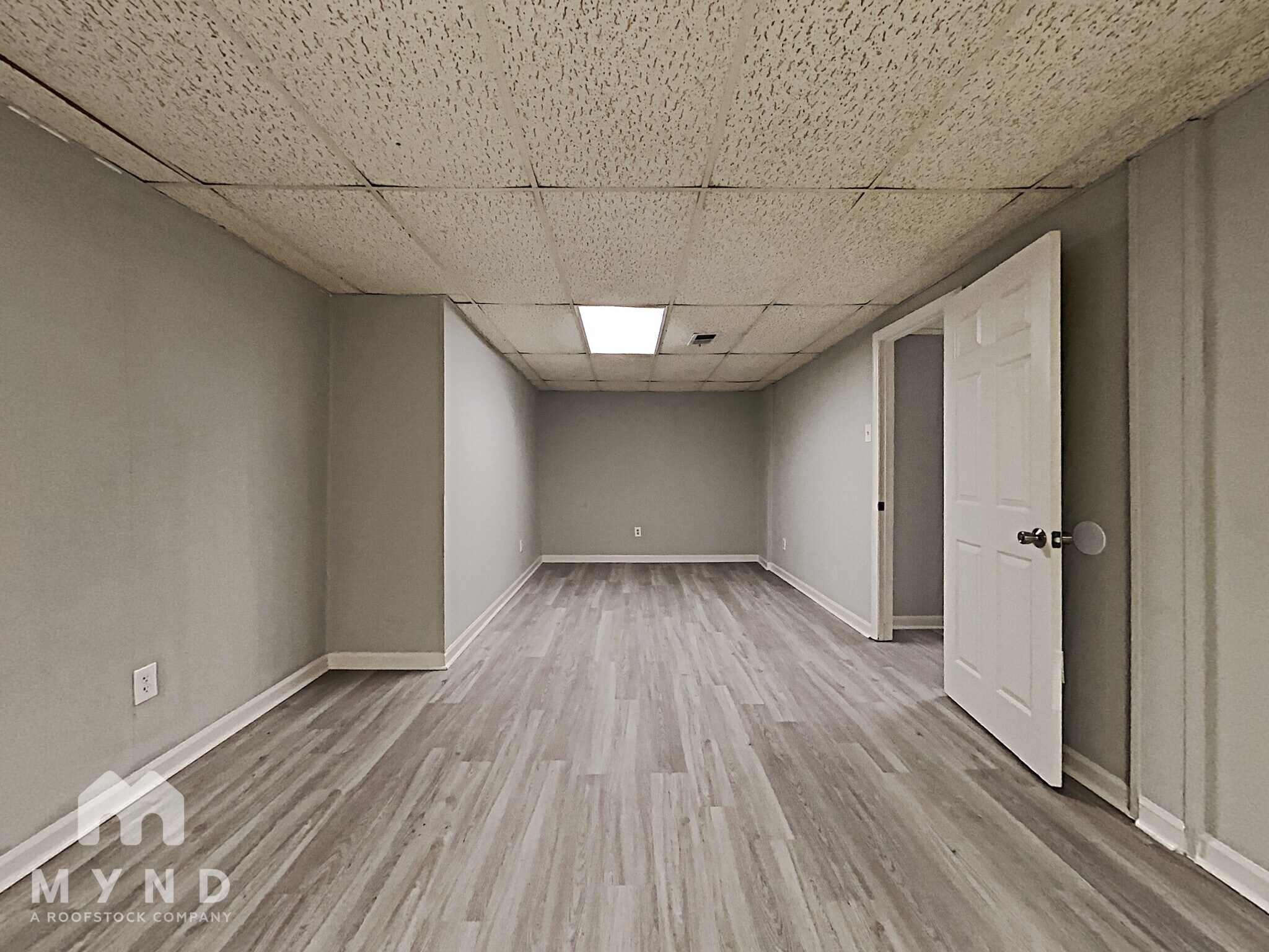 Building Photo - 2034 Brewster Rd