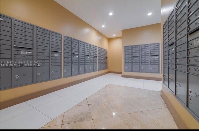 Building Photo - 250 174th St