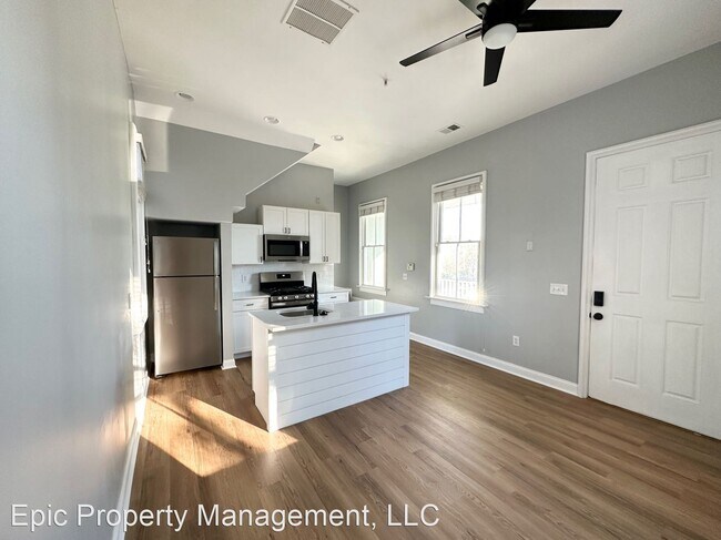 Building Photo - 2 br, 2 bath House - 4342 McCarthy St