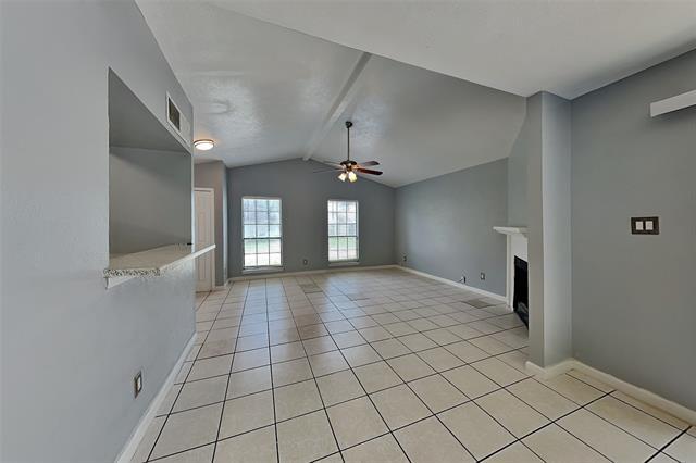 Building Photo - 420 Dollins St