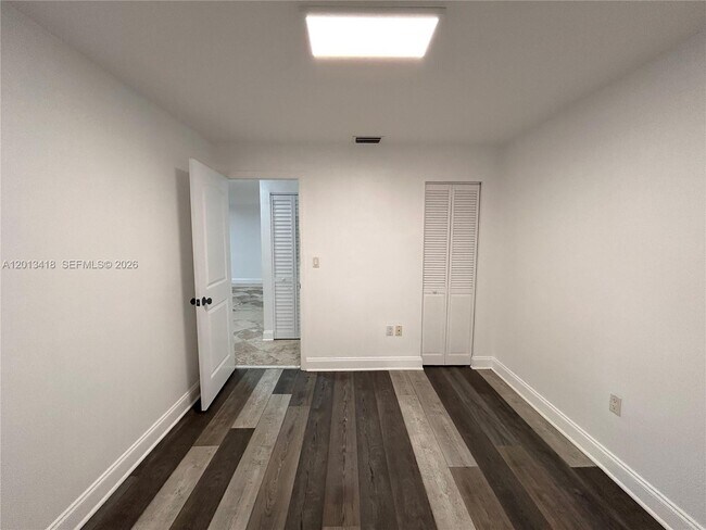 Building Photo - 15629 SW 73rd Cir Terrace