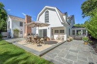 Building Photo - 135 Little Plains Rd