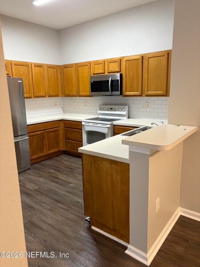 Building Photo - 6099 Maggies Cir