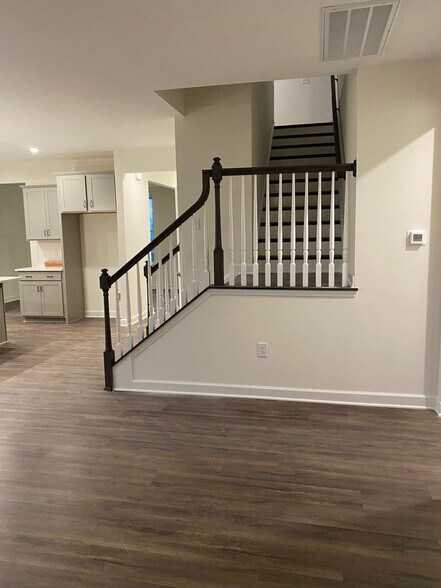 Building Photo - 41 Cascade Pl