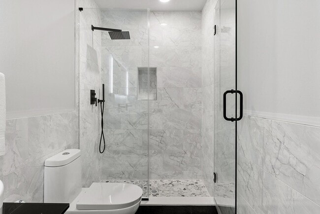 Building Photo - 1611 N 27th St