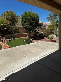 Building Photo - 2521 Highvale Dr