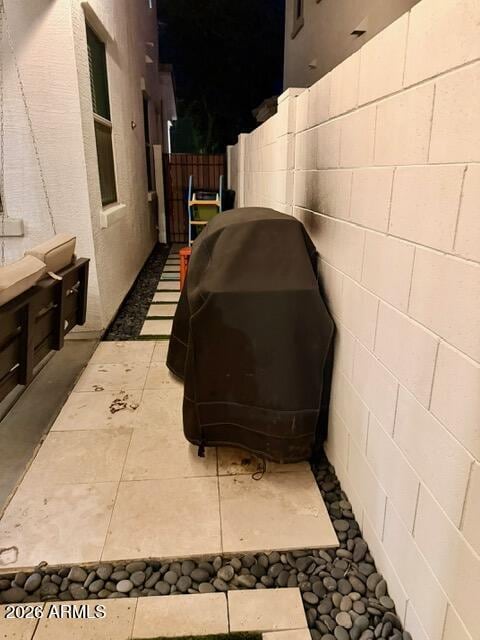 Building Photo - 2254 E University Dr