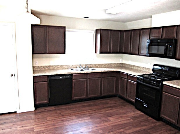 Building Photo - 22323 Queenbury Hills Dr