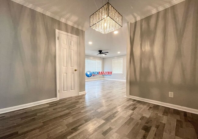 Building Photo - Newly RENOVATED ranch in Decatur