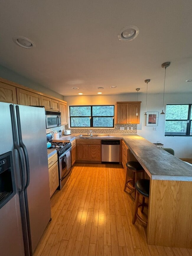 Building Photo - 2-Bed, 1-Bath Mountain Cabin Retreat with ...