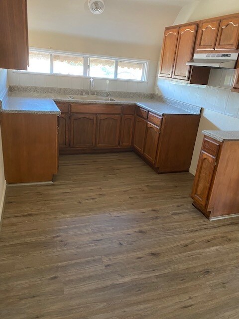 Kitchen - 9226 Elizabeth Ave