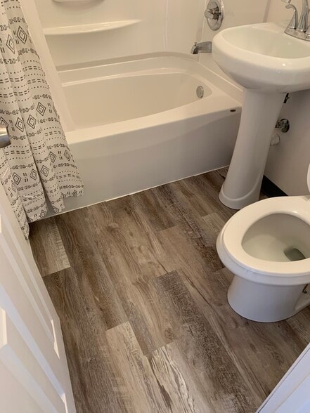 Building Photo - 2719 8th Ave N